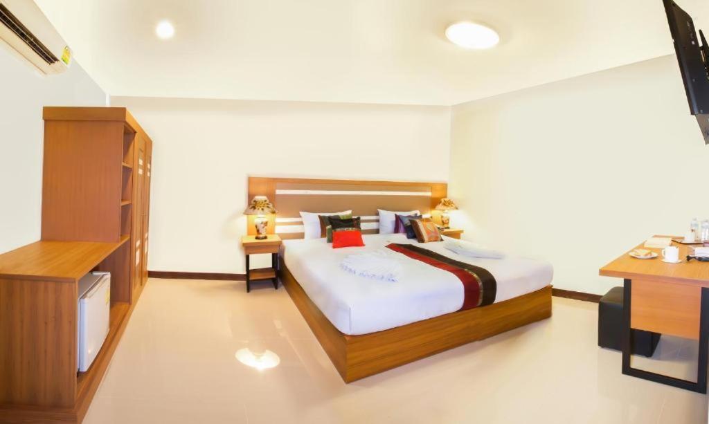 Patong V Hotel 외부 사진