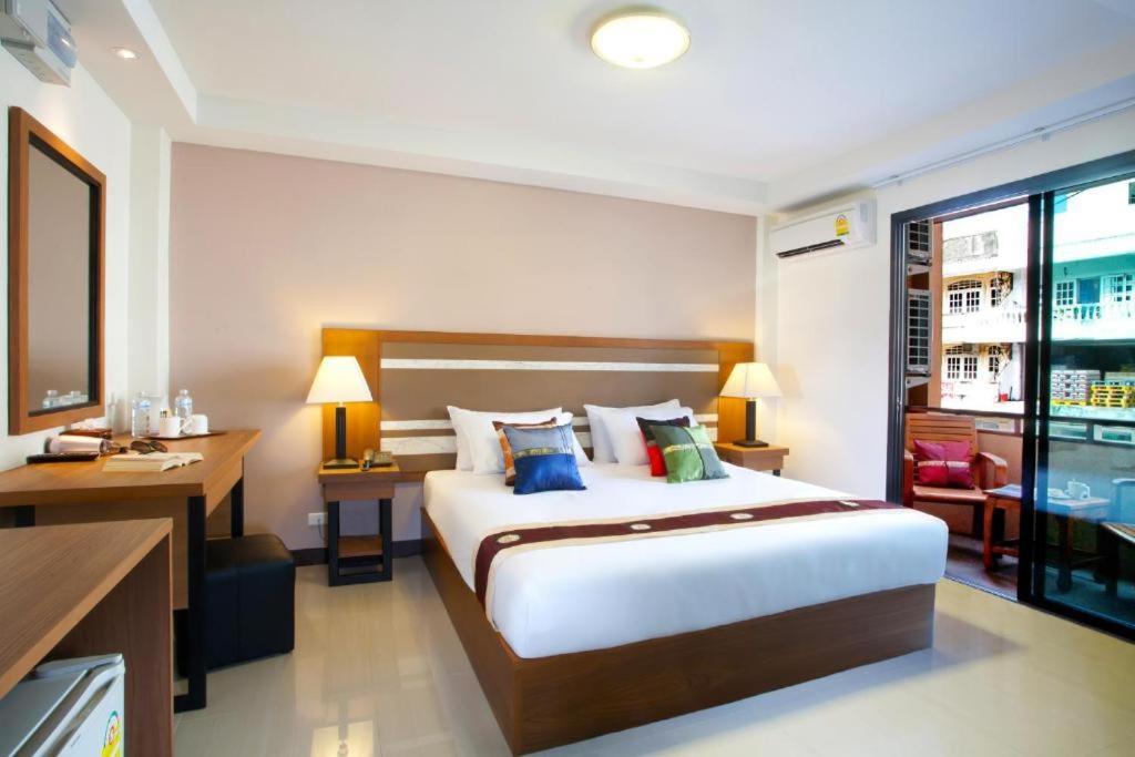 Patong V Hotel 외부 사진